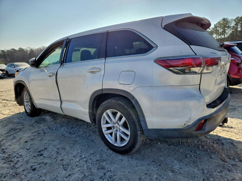 Photo 2 from auction – 2015 TOYOTA HIGHLANDER with VIN 5TDZARFH7FS016529