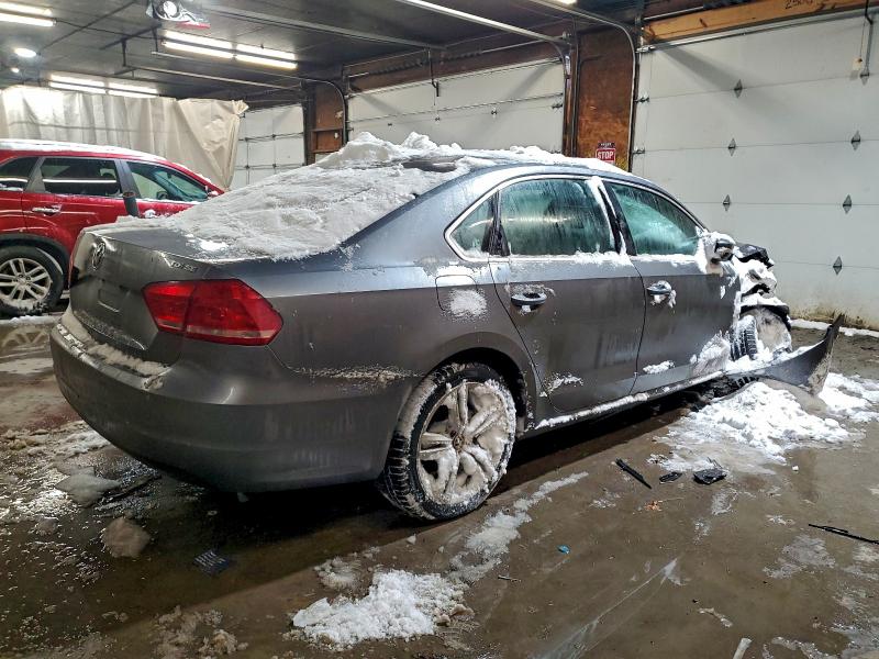 Photo 3 from auction – 2015 VOLKSWAGEN PASSAT SE with VIN 1VWBV7A39FC013751