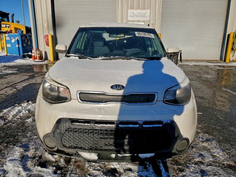 Photo 5 from auction – 2015 KIA SOUL with VIN KNDJN2A29F7207911