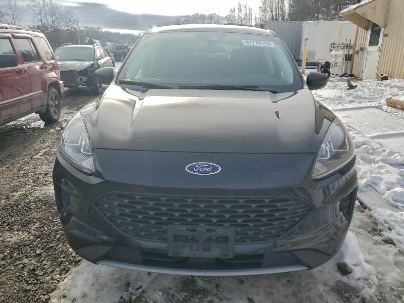 Photo 5 from auction – 2021 FORD ESCAPE S with VIN 1FMCU9F67MUA68100
