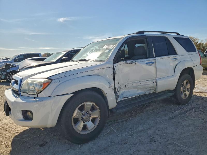 TOYOTA 4RUNNER SR 2006 with VIN JTEZU14R660068365 - Photo from auction