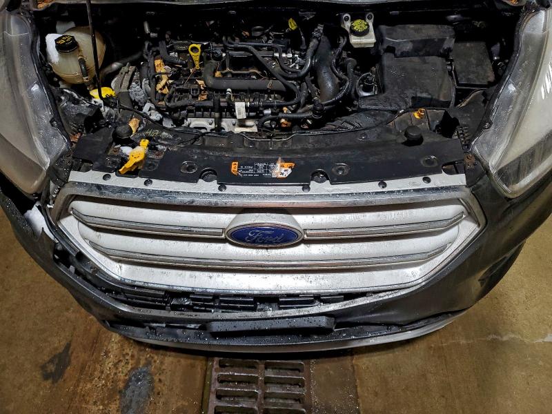 Photo 12 from auction – 2017 FORD ESCAPE with VIN 1FMCU0GD2HUA54331