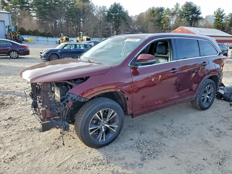 TOYOTA HIGHLANDER 2016 with VIN 5TDJKRFH9GS328301 - Photo from auction