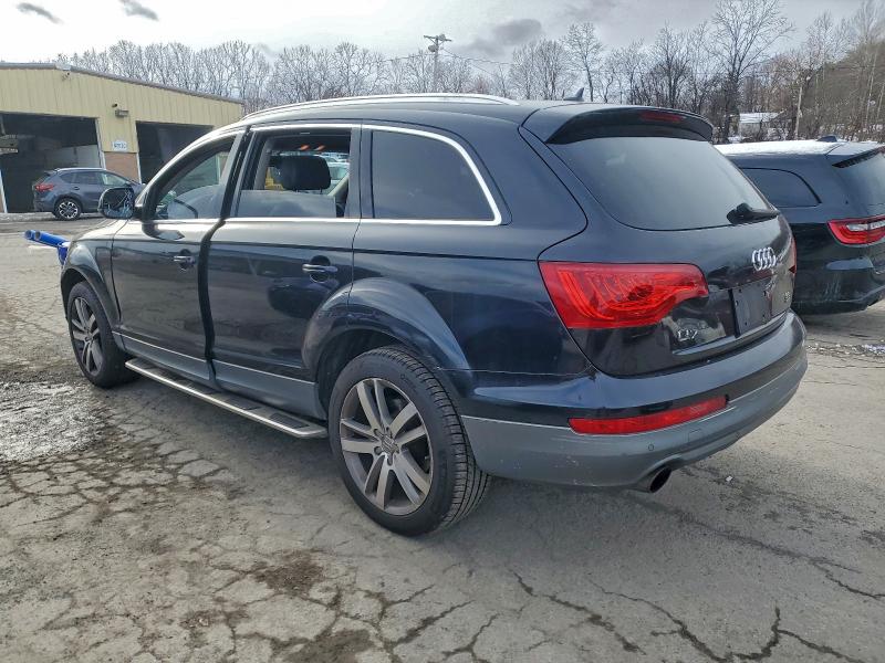 Photo 2 from auction – 2010 AUDI Q7 with VIN WA1LYAFE9AD007144