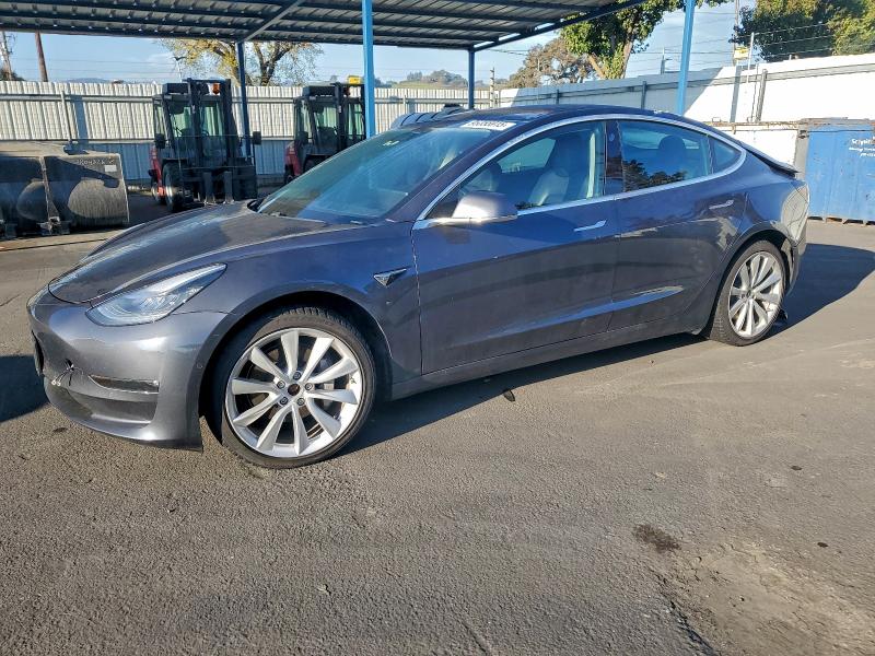 TESLA MODEL 3 2019 with VIN 5YJ3E1EB8KF364699 - Photo from auction