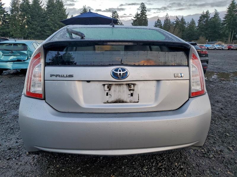 Photo 6 from auction – 2013 TOYOTA PRIUS with VIN JTDKN3DU6D0343037