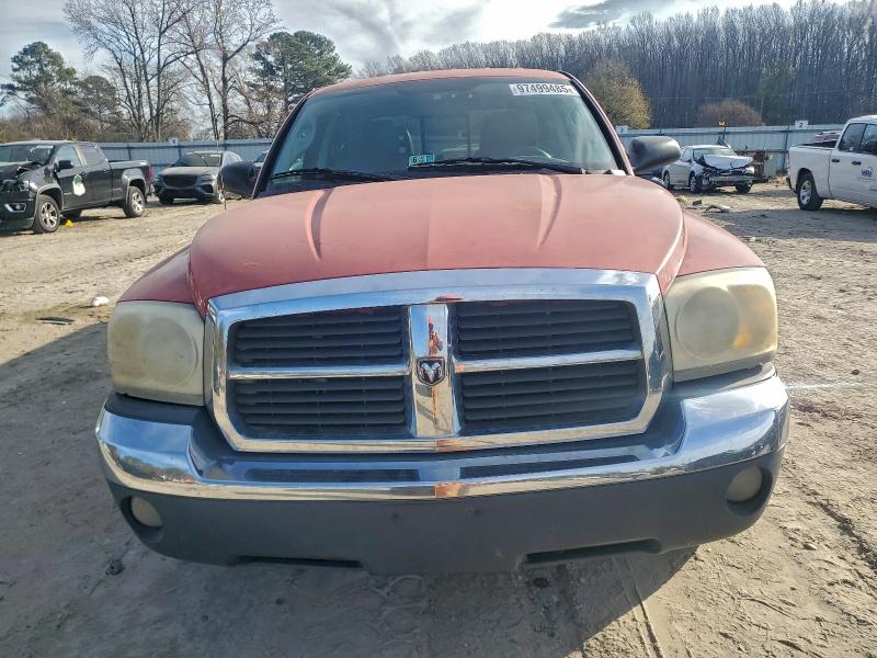 Photo 5 from auction – 2005 DODGE DAKOTA QUA with VIN 1D7HW48N15S220001