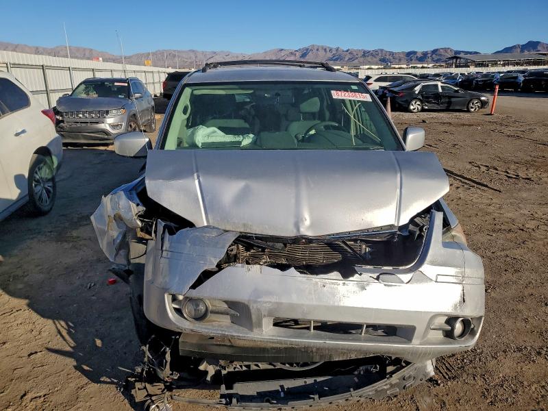 Photo 5 from auction – 2010 CHRYSLER TOWN & COU with VIN 2A4RR5D16AR249272