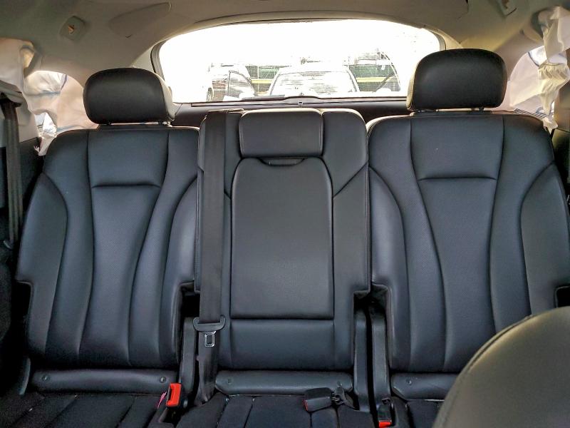 Photo 10 from auction – 2018 AUDI Q7 PRESTIG with VIN WA1VAAF75JD020584