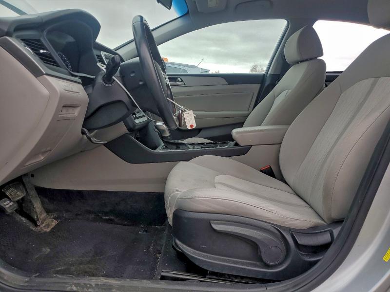 Photo 7 from auction – 2019 HYUNDAI SONATA HYB with VIN KMHE24L37KA093315