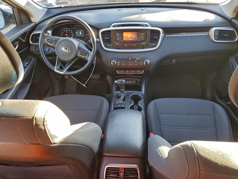 Photo 8 from auction – 2016 KIA SORENTO LX with VIN 5XYPGDA57GG109541