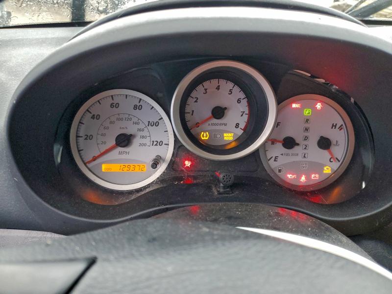 Photo 9 from auction – 2004 TOYOTA RAV4 with VIN JTEGD20V840007628