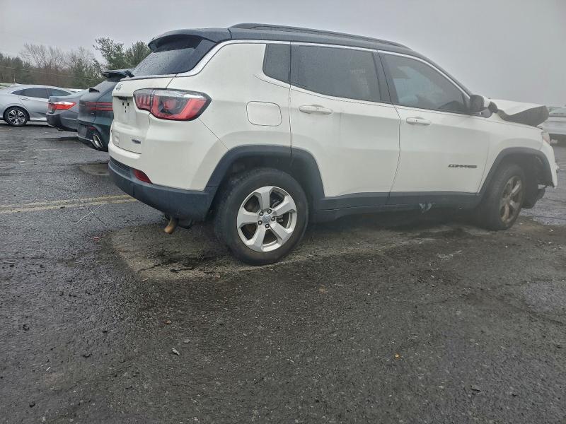 Photo 3 from auction – 2019 JEEP COMPASS with VIN 3C4NJDBB1KT600492