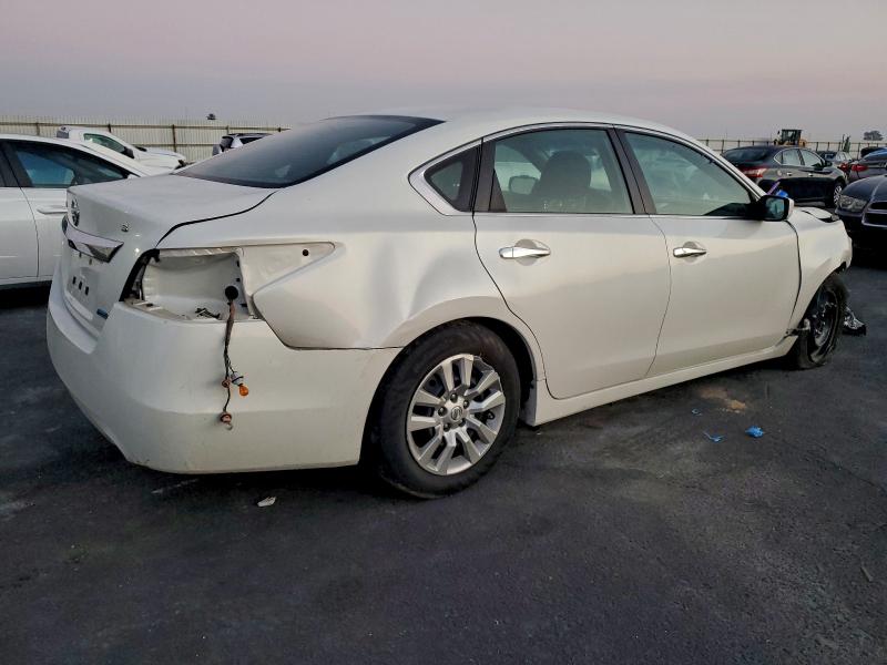 Photo 3 from auction – 2014 NISSAN ALTIMA 2.5 with VIN 1N4AL3AP6EC284139