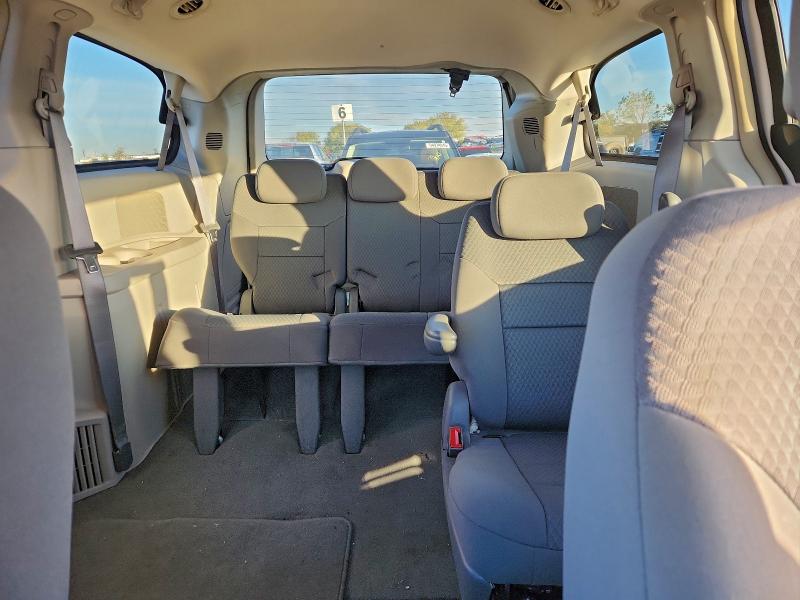 Photo 10 from auction – 2010 CHRYSLER TOWN & COU with VIN 2A4RR2D18AR431277