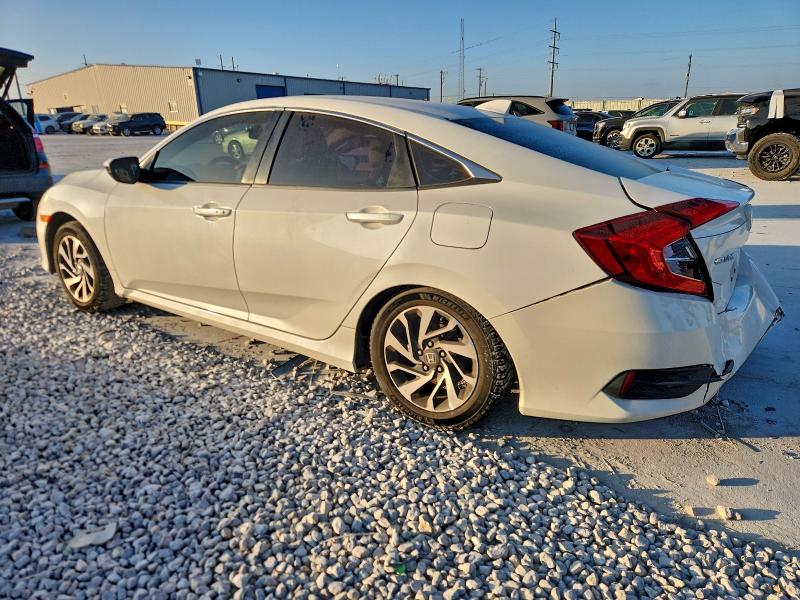 Photo 2 from auction – 2018 HONDA CIVIC EX with VIN 2HGFC2F74JH549720