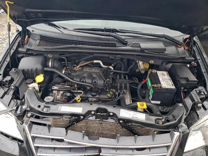 Photo 12 from auction – 2008 CHRYSLER TOWN & COU with VIN 2A8HR54P78R758957