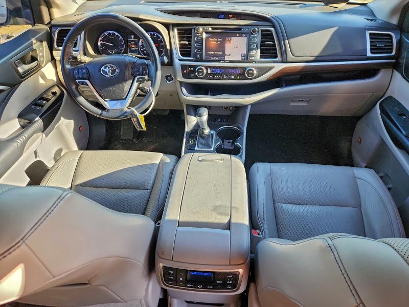 Photo 8 from auction – 2015 TOYOTA HIGHLANDER with VIN 5TDDKRFH9FS149591