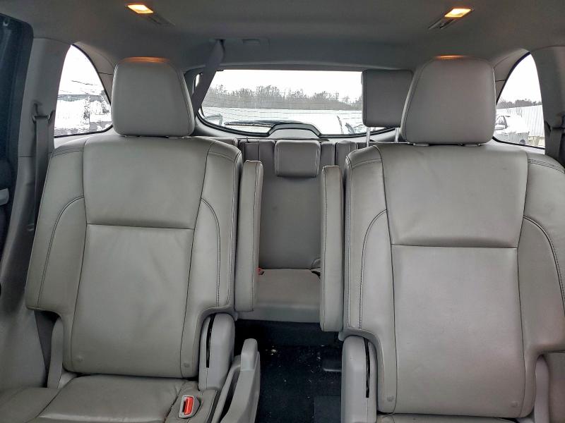 Фото 10 с аукциона – 2016 TOYOTA HIGHLANDER с VIN 5TDJKRFH5GS322138