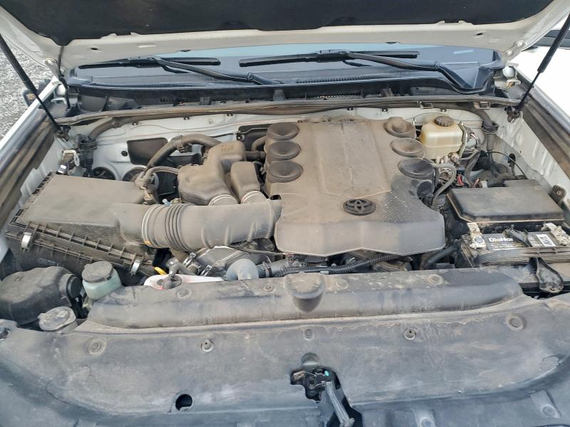 Photo 11 from auction – 2017 TOYOTA 4RUNNER SR with VIN JTEBU5JR2H5431005