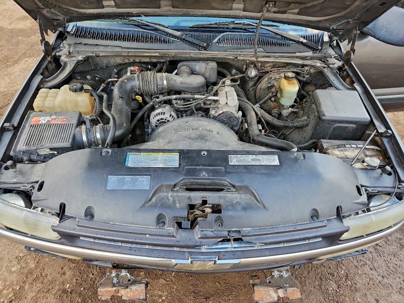 Photo 11 from auction – 2000 CHEVROLET SILVERADO with VIN 1GCEC14W1YZ282125