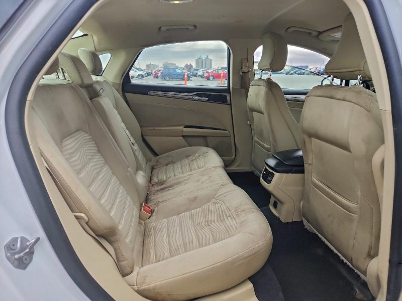 Photo 10 from auction – 2016 FORD FUSION SE with VIN 3FA6P0H73GR200006