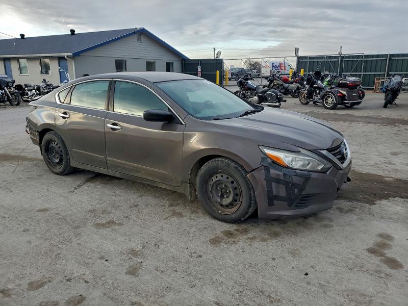 Photo 4 from auction – 2018 NISSAN ALTIMA with VIN 1N4AL3AP4GN370881