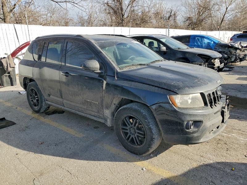 Photo 4 from auction – 2017 JEEP COMPASS LA with VIN 1C4NJDEB9HD104138