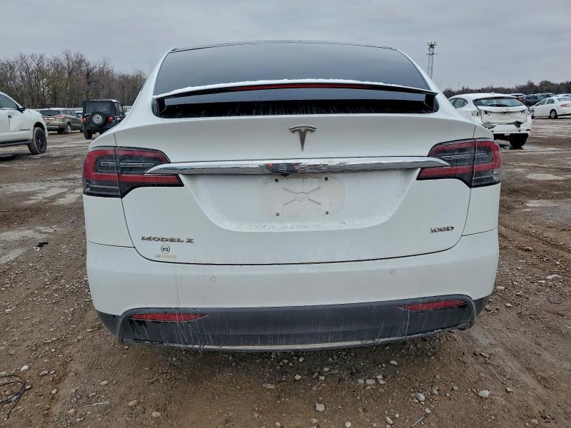 Photo 6 from auction – 2019 TESLA MODEL X with VIN 5YJXCAE22KF154607