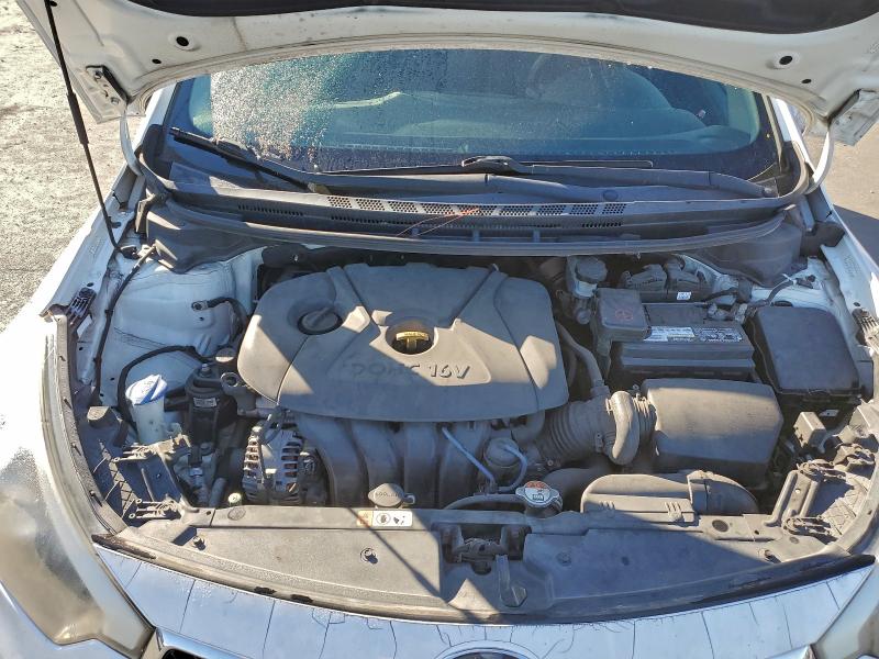 Photo 11 from auction – 2016 KIA FORTE LX with VIN KNAFK4A6XG5461411