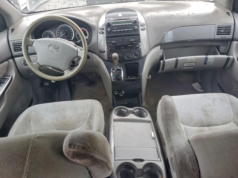 Photo 8 from auction – 2006 TOYOTA SIENNA CE with VIN 5TDZA23C76S528503