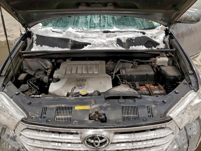 Photo 12 from auction – 2011 TOYOTA HIGHLANDER with VIN 5TDBK3EH3BS072572