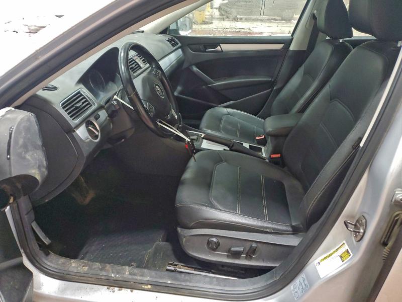 Photo 7 from auction – 2012 VOLKSWAGEN PASSAT SE with VIN 1VWBP7A38CC104015