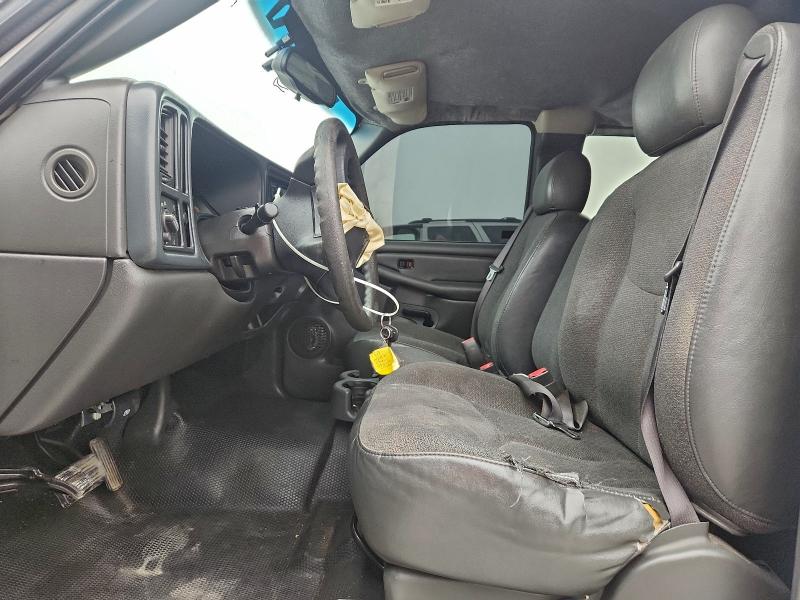 Photo 7 from auction – 2003 CHEVROLET SILVERADO with VIN 2GCEC19X931116132