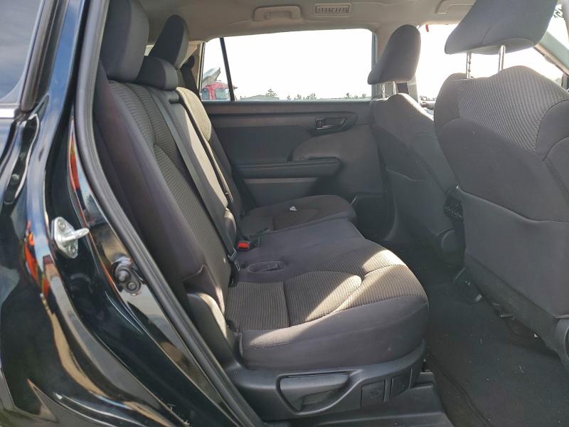 Photo 11 from auction – 2023 TOYOTA HIGHLANDER with VIN 5TDKDRAH7PS013714