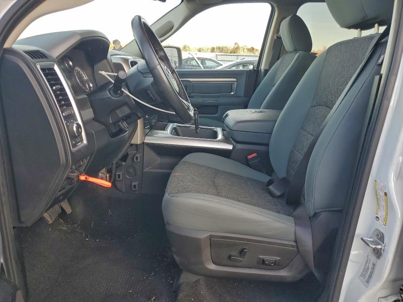Photo 7 from auction – 2016 RAM 1500 SLT with VIN 3C6RR7LT5GG175370