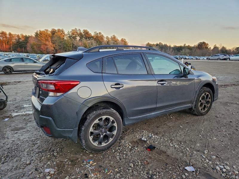 Photo 3 from auction – 2021 SUBARU CROSSTREK with VIN JF2GTAPC6MH384743