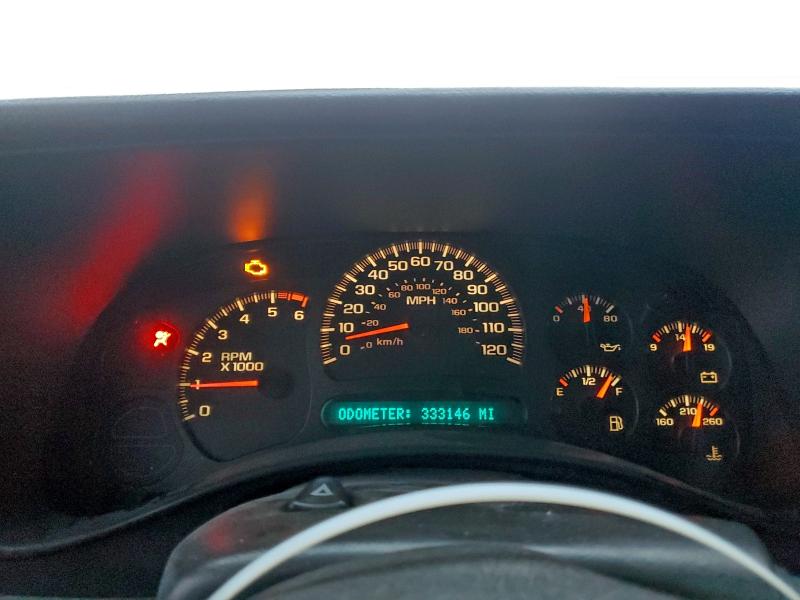 Photo 9 from auction – 2005 CHEVROLET SILVERADO with VIN 1GCEC14X35Z308776