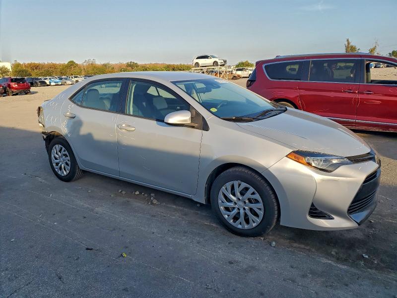 Photo 4 from auction – 2018 TOYOTA COROLLA L with VIN 5YFBURHEXJP811832