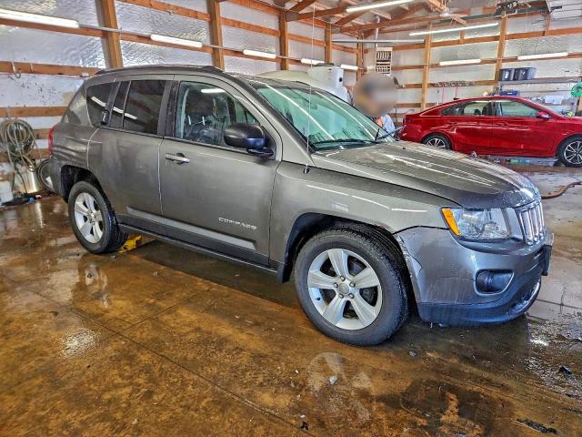 Photo 4 from auction – 2013 JEEP COMPASS with VIN 1C4NJCBB4DD283603