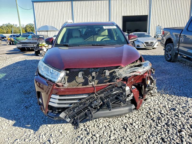 Photo 5 from auction – 2019 TOYOTA HIGHLANDER with VIN 5TDKZRFHXKS352194