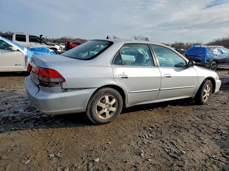 Photo 3 from auction – 2002 HONDA ACCORD with VIN 1HGCF86682A153407