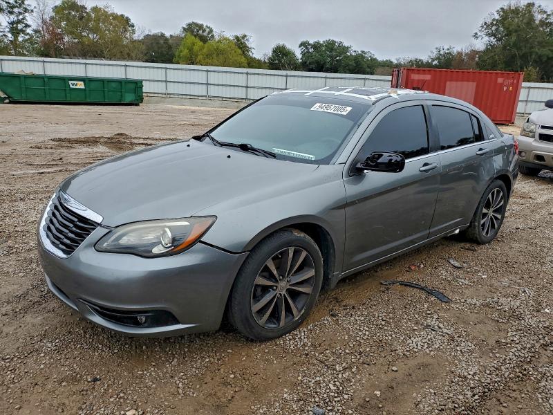 CHRYSLER 200 S 2012 with VIN 1C3CCBHG5CN181741 - Photo from auction