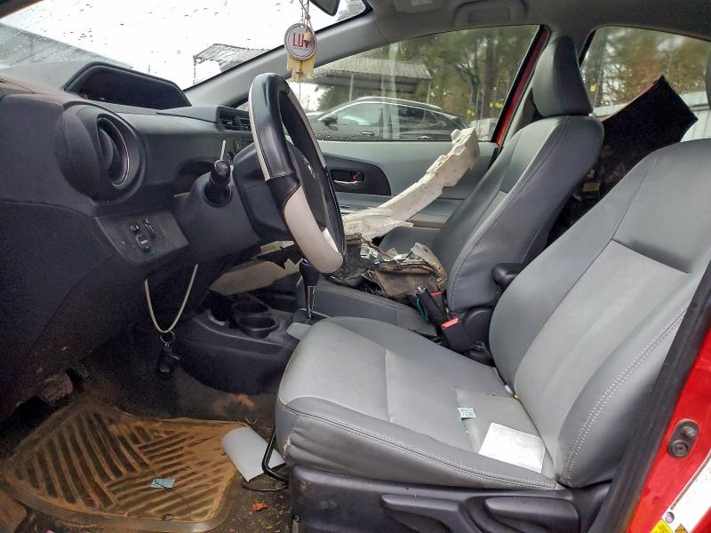 Photo 7 from auction – 2012 TOYOTA PRIUS C with VIN JTDKDTB36C1026896