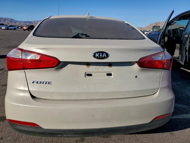 Photo 6 from auction – 2015 KIA FORTE LX with VIN KNAFK4A67F5312436