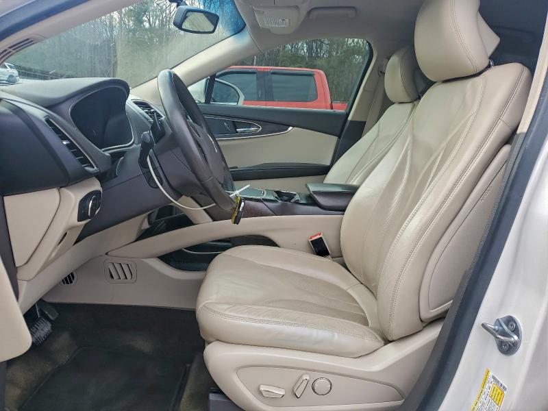 Photo 7 from auction – 2016 LINCOLN MKX SELECT with VIN 2LMTJ6KR2GBL64048