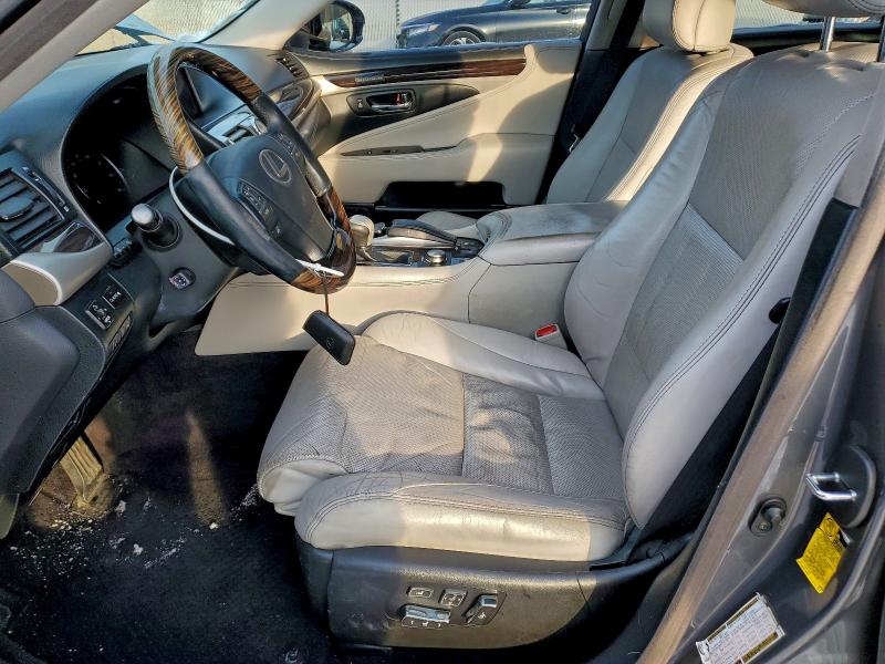 Photo 7 from auction – 2014 LEXUS LS 460 with VIN JTHCL5EF2E5022170