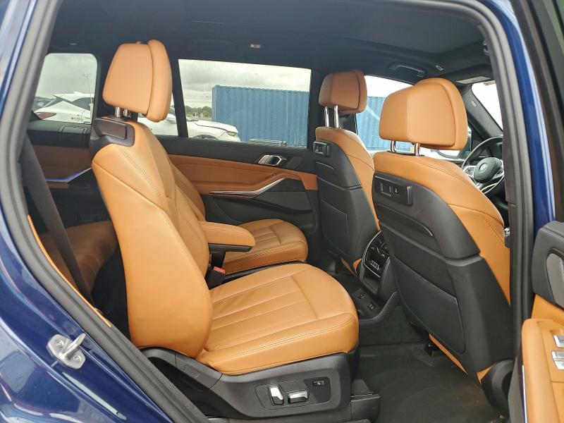 Photo 11 from auction – 2022 BMW X7 XDRIVE4 with VIN 5UXCW2C0XN9N07511
