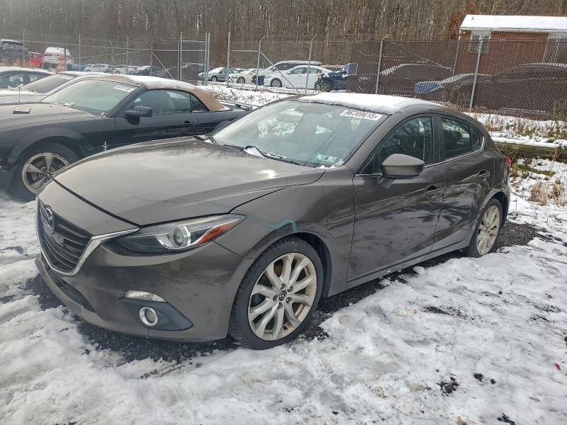 MAZDA 3 GRAND TO 2015 with VIN JM1BM1M31F1226428 - Photo from auction