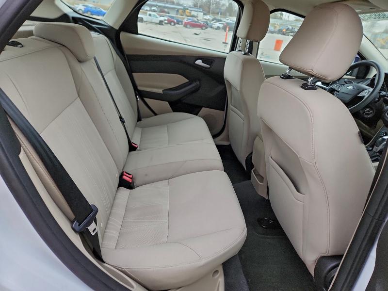 Photo 10 from auction – 2015 FORD FOCUS SE with VIN 1FADP3K28FL277392